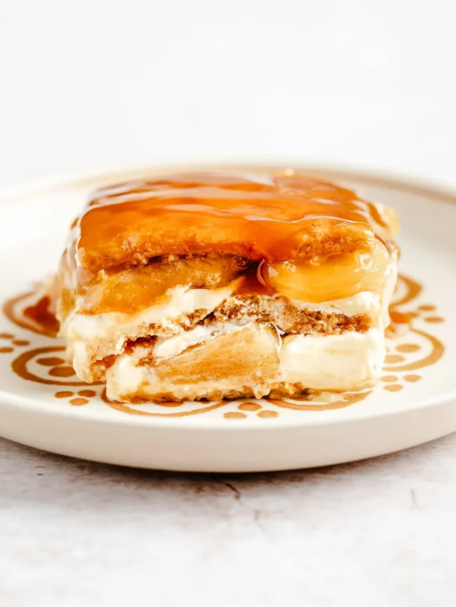 No-Bake Caramel Apple Éclair Cake